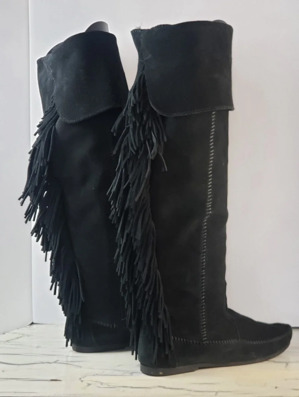 Minnetonka Genuine Suede Leather Over the Knee Boots w/ Fringe - Women's size 10